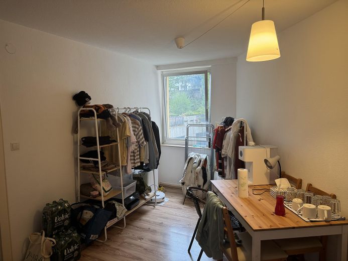 Jakobsviertel, TH und FH Nähe – Wohnzimmer Ansicht 2