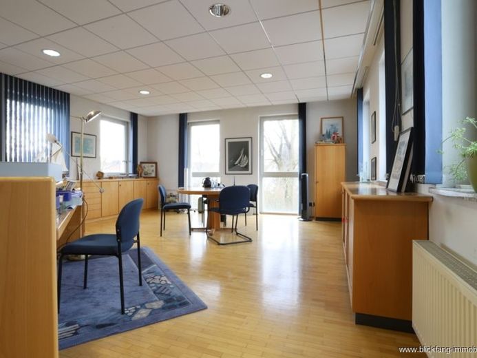 PROVISIONSFREI! Repräsentative Büro- oder Praxisräume zu 112 - 300 qm, 13 x Stellplätze in Lippstadt – Foto 1