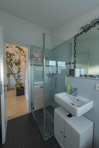 Duschbadezimmer 2.OG 