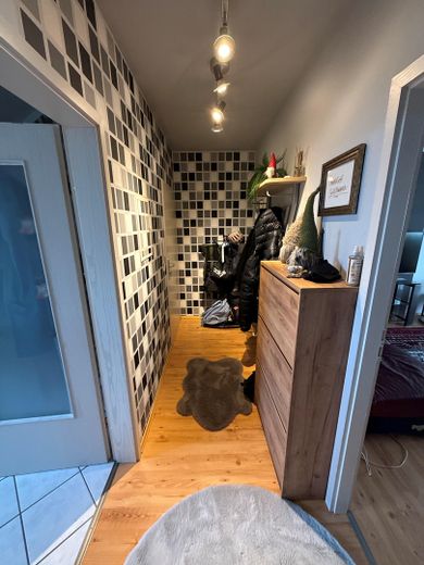 Wunderschöne Dachgeschosswohnung im Herzen von Luckenwalde – Weitere Ansicht Flur