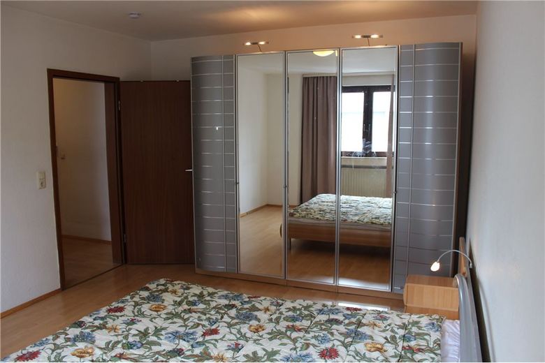 Schöne, geräumige zwei Zimmer Wohnung in Oeder Weg, Frankfurter Nordend – Foto 4