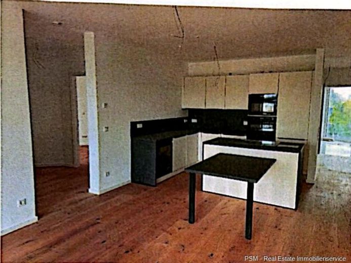 10522 - Kapitalanlage mit Zukunftsperspektive Moderne 2-Zimmer-Wohnung mit Terrasse und Tiefgarage – फोटो 1