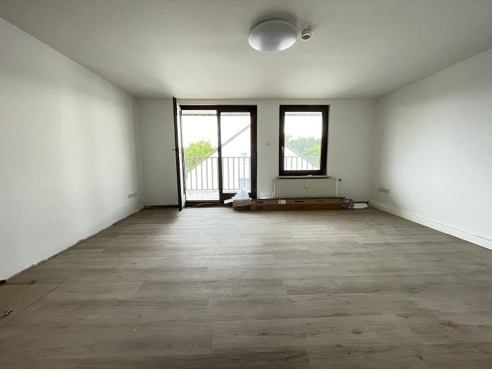 Penthouse - Kapsamlı renovasyon sonrası ilk kullanıma yakın 1 oda (yeni gibi), elektrikli cihazlar dahil – Wohn-Schlafzimmer 1