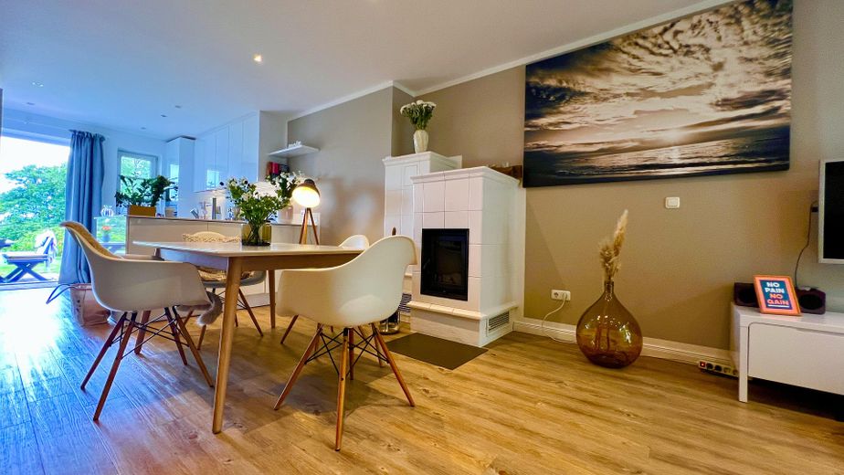 Essbereich mit Kaminofen