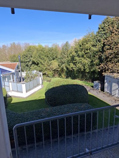 Wohnen auf Zeit in bevorzugter Lage – Blick vom Balkon