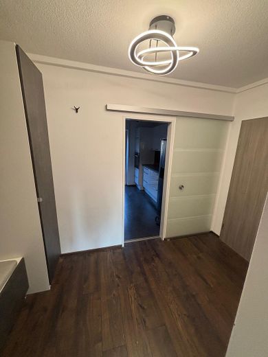 Bonito apartamento de 3 habitaciones con balcón! – Foto 8