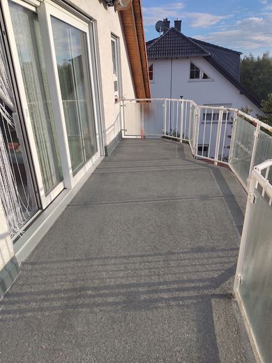Dwupoziomowe mieszkanie na poddaszu – Balkon