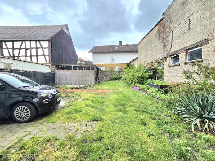 Modernisierter Generationenhof mit viel Platz für Jung und Alt - Photovoltaik inklusive – Garten