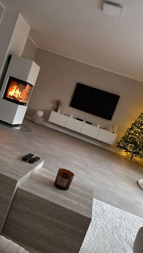 Modernes, sofort bezugsfertiges Haus in Oldenburg in Holstein – Wohnzimmer