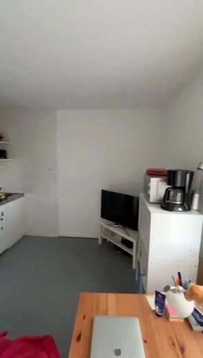 Licht 1-kamerappartement op een centrale locatie – ideaal voor alleenstaanden of studenten – Foto 9