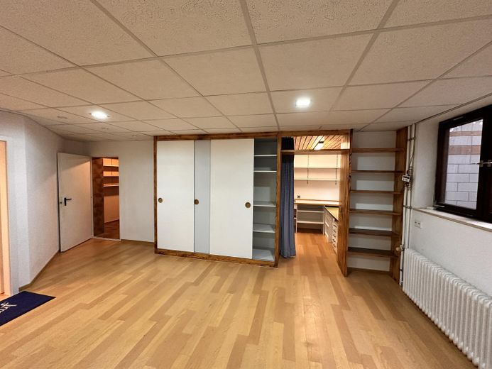 Großzügiges Einfamilienhaus mit Einliegerwohnung auf weitläufigem Eckgrundstück – Foto 10