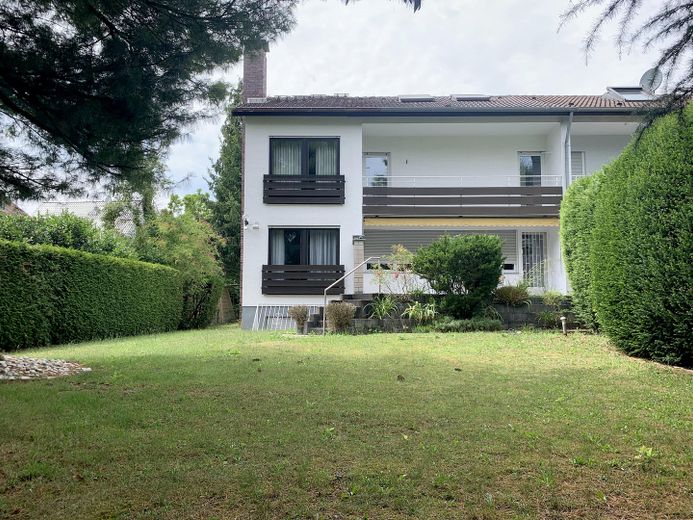 Reiheneckhaus 182 m² im Musikerviertel Hanau mit Garten, provisionsfrei – Rückansicht aus dem Garten