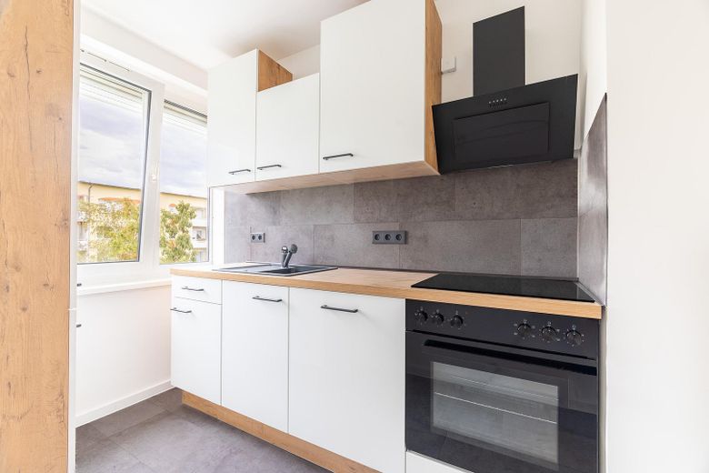 **Frisch Saniert, Einbauküche,Balkon, 5 Minuten zu Fuß am See – Foto 7