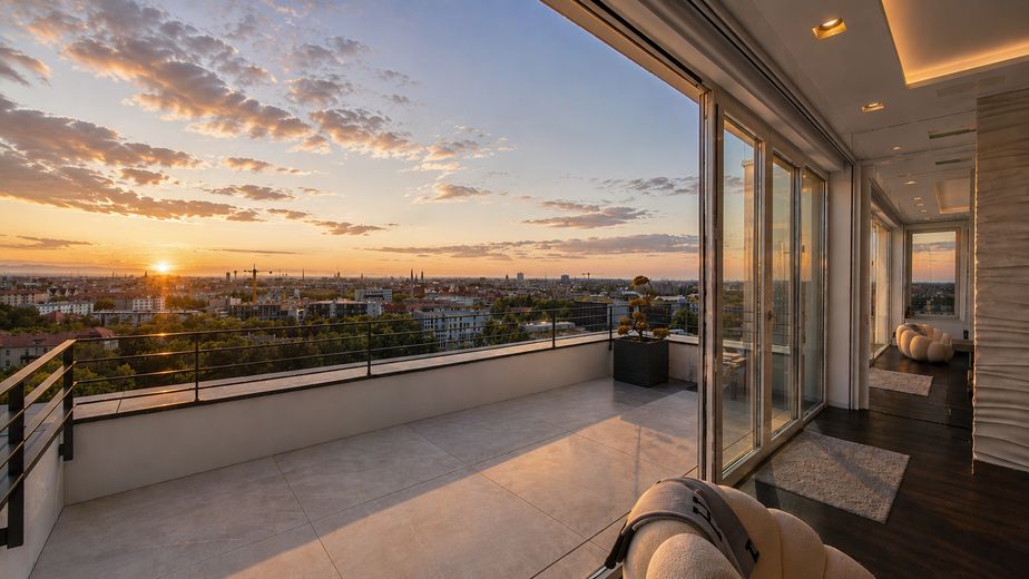 PROVISIONSFREI: Munich's Iconic View – The Ultimate Penthouse – Sundowner Relax Abende