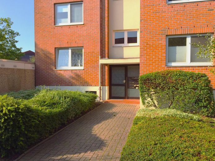 Highlight: 3-Zi.-Maisonette auf zwei Ebenen, sonniger Süd/West-Balkon, Endetage – Foto 5