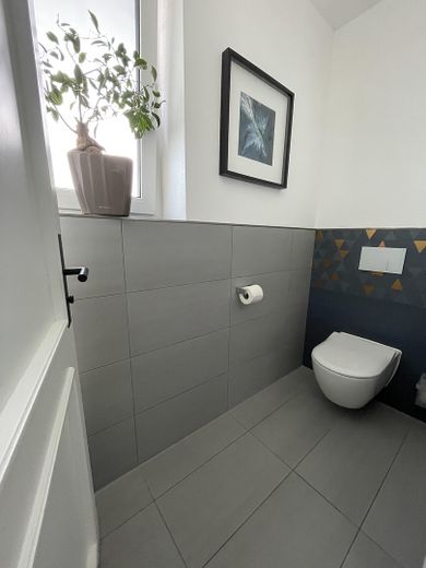 Elegantes Haus mit zwei Einliegerwohnungen, provisionsfrei – Foto 18