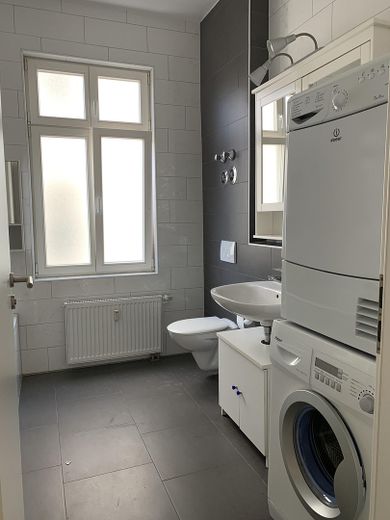 Großzügige Wohnung in Toplage mitten in Gießen - mit Einbauküche, großem Bad und Gäste-WC – Foto 3