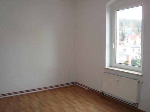 * Günstige 3-Zimmer mit Wannenbad und großer Küche in ruhiger Lage! * – DSC07232