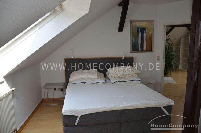 Sehr schöne 2 Zi.-Wohnung im 3. OG mit Dachterrasse. In der Nähe zur Uni, komfortable Wohnung mit KFZ-Stellplatz vor der Tür. – 6be3d46e142d3777068a16136f622dce68e45476.jpg