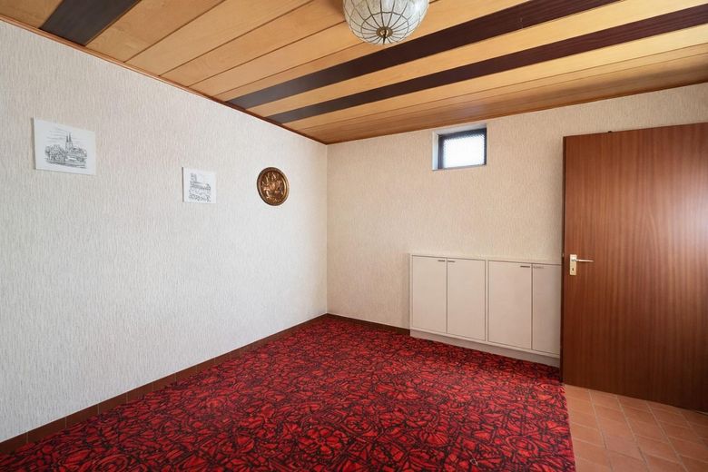 Zwei Häuser, viele Möglichkeiten: Bungalow & vielseitig nutzbares Zweithaus auf großem Grundstück – Kellerraum 3 Bungalow 