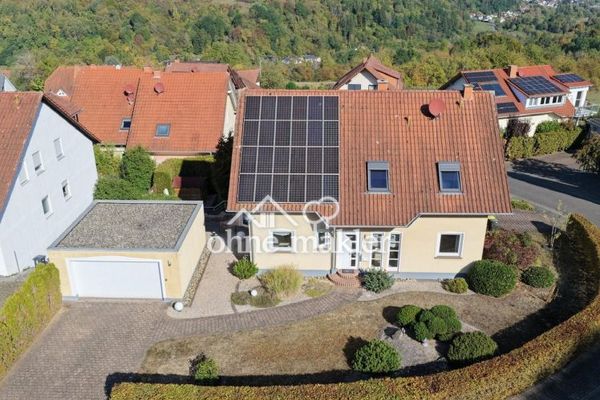 Großzügiges EFH mit sehr schöner ELW