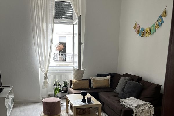 Kaiserslautern Merkezinde Aydınlık 2 Odalı Daire