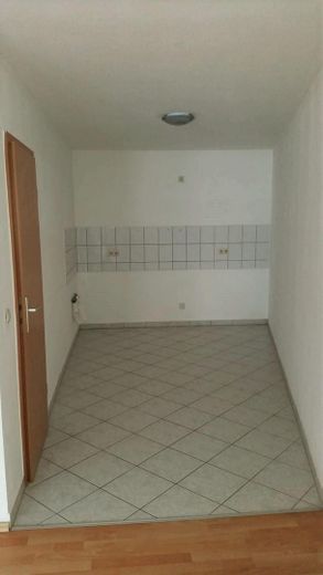 Waltershausen - 1-pokojowe mieszkanie dla singla do wynajęcia! – offener Küchenbereich