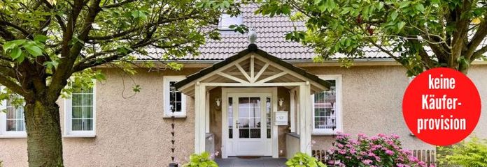 HORN IMMOBILIEN + großzügiges und elegantes Einfamilienhaus mit Einliegerwohnung und Garage in Gartz