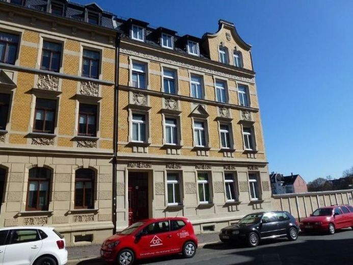 Nette 2-Zimmer mit Balkon; frisch renoviert! – Foto 1