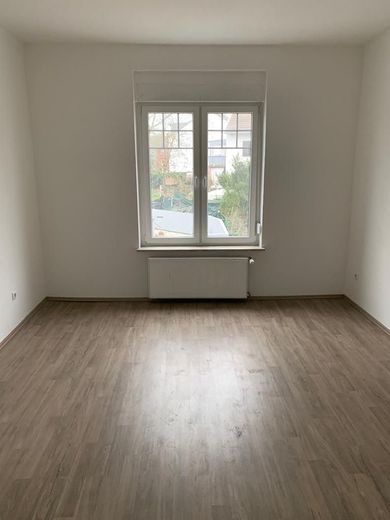 Helle, moderne drei Zimmer, Küche, Diele, Bad 75 m²mit Südbalkon – Foto 2