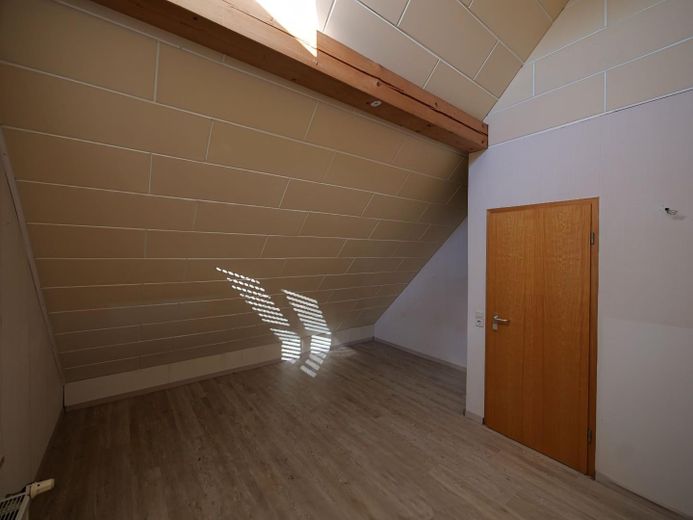 Dachgeschoßzimmer 1