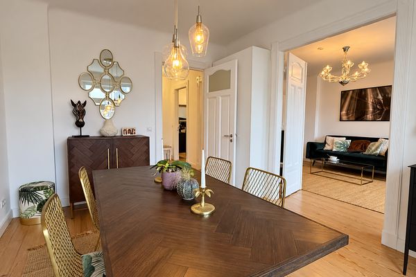Freie Winterhuder Altbauwohnung in der Endetage