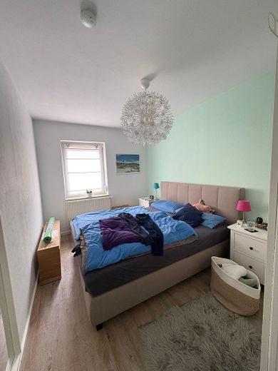 Schlafzimmer 1