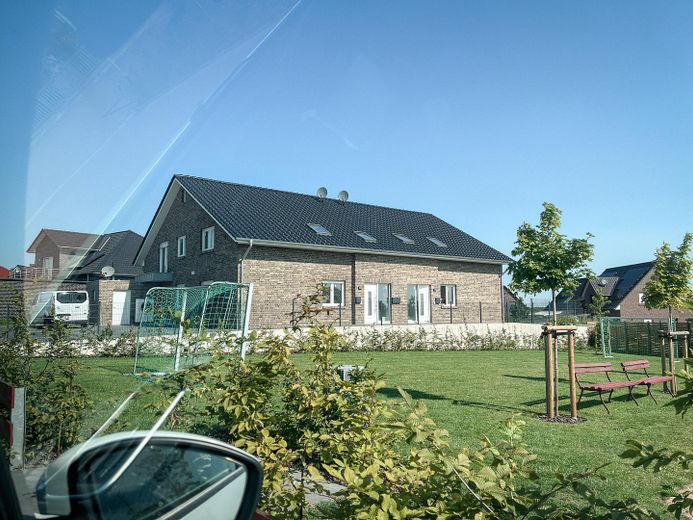 Haus mit Blick von der Straße