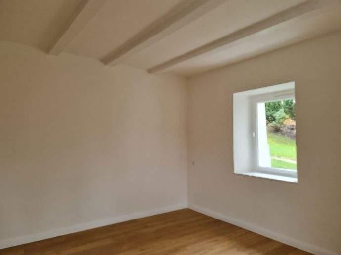 Attraktive Souterrain-2 Zi-Wohnung  88 qm in Jugenstil-Villa zu vermieten – Wohnzimmer Bild 2
