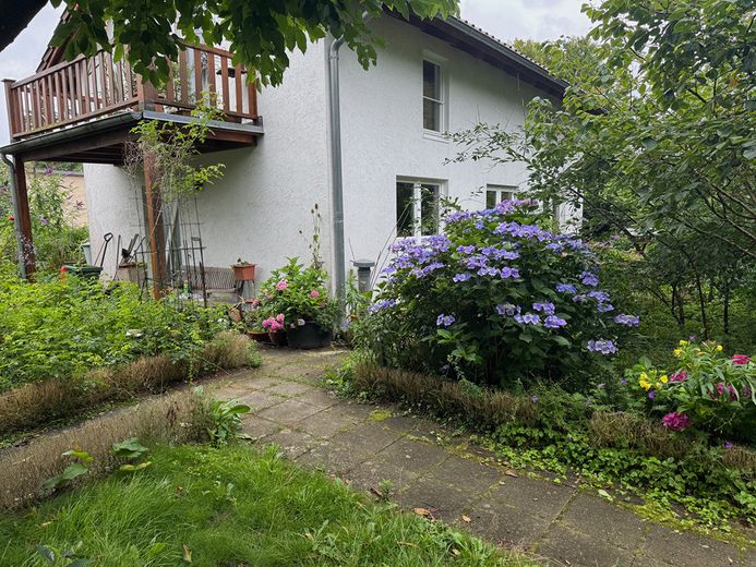 Wohnanlage mit zwei Häusern in Volksdorf – Foto 1