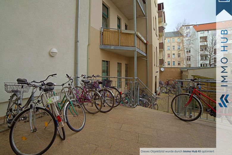 ++ RENDIMENTO LORDO DA LOCAZIONE PREVISTO DEL 4%, BALCONE, POSTO AUTO – APPARTAMENTO BILOCALE NEL QUARTIERE SUD DI LIPSIA ++ – 5769254-VLTk65rKSXe7h3y6cHr8RVdW-Hinterhof-overlay.jpg
