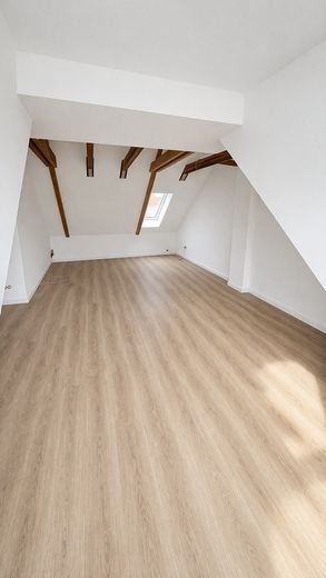 Erstbezug nach Dachausbau – moderne 2-Zimmer-Wohnung mit Effizienzklasse A – Wohn-Essbereich 