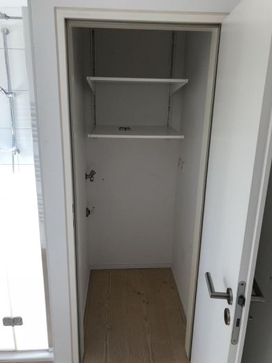 Designer Loft incl. Balcony & Terrace in a Listed Complex, Private Sale – Waschmaschinen-/ Trocknerraum