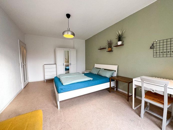 Helle, Bezugsfreie 2-Zimmer Wohnung, 2.OG in Prenzlauer Berg – Zimmer 2