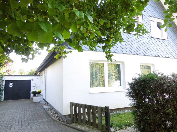 Ansicht Einfahrt Straße