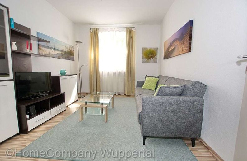 Modern, centrally located 2-room apartment with DSL – 81f5b9b46b7e686bd139691823f8063ea5ca7a39.jpg