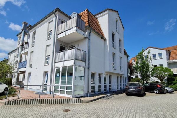 Pomieszczenia usługowe z windą, 2 miejsca parkingowe