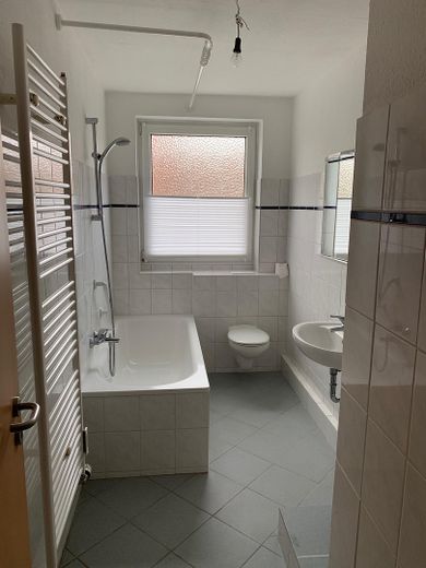 Badezimmer mit Wanne