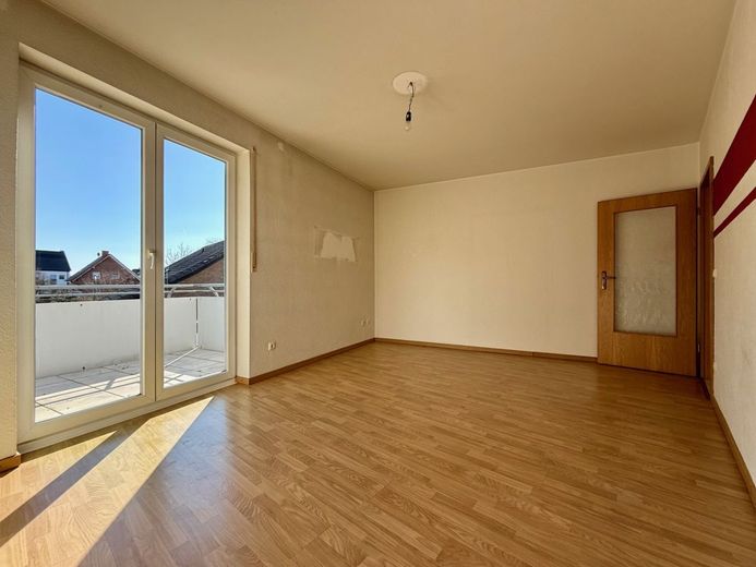 Fröndenberg-Ardey: Eigentumswohnung mit Balkon und Stellplatz zum Selberwohnen oder als Renditeobjekt! – Wohnbereich