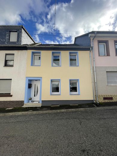 Außenansicht StraßenSeite_1