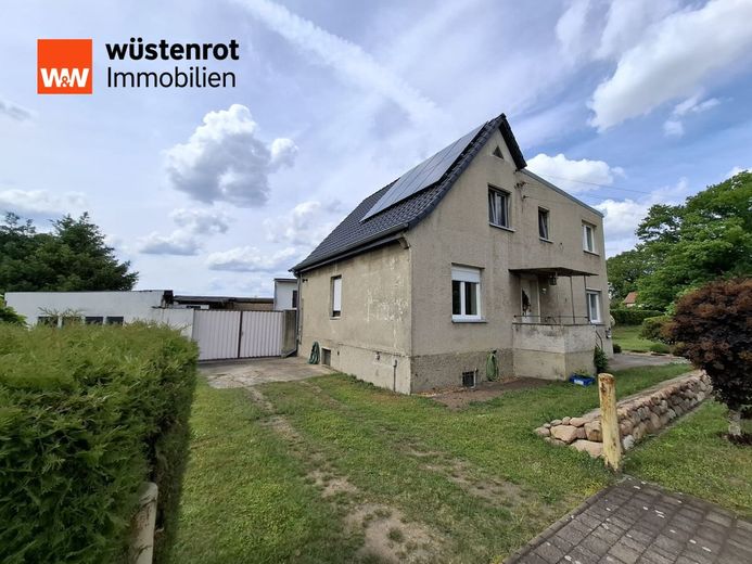 Wohnen mit Charme, Platz und Lebensqualität - Großzügiges Einfamilienhaus auf 1.373 m² Grundstück – Hausfront