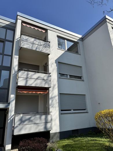 Ubicación perfecta, renovada con materiales de alta calidad: exclusivo apartamento de 3 habitaciones – Hausansicht 