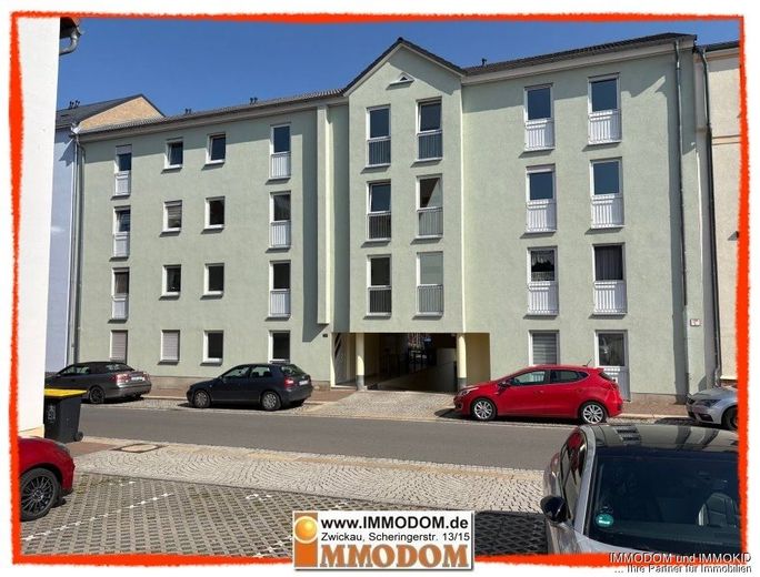 2-Zimmer-Wohnung mit BALKON und TG-PKW-Stellplatz, zentral und bahnhofsnah, zu verkaufen! – Hausansicht