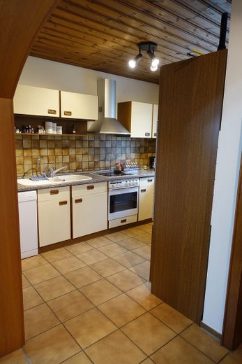Großzügiger Bungalow auf weitläufigem Grundstück – und optionaler Pferdehaltung – Küche